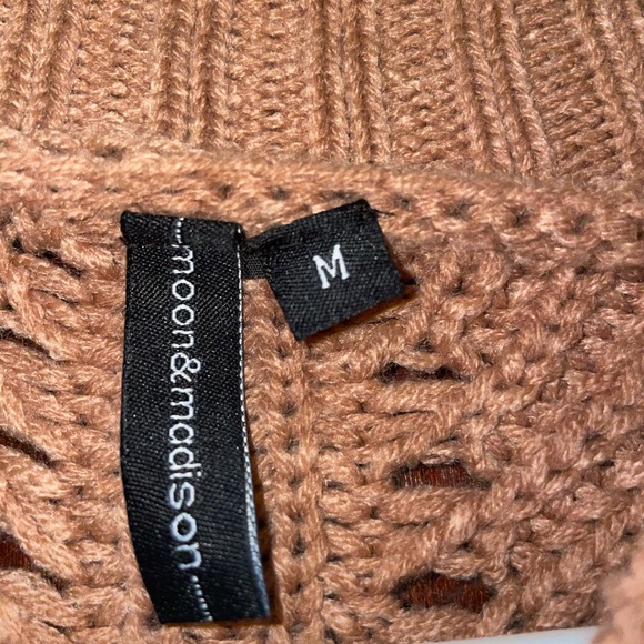 Knit sweater - Picture 2 of 3